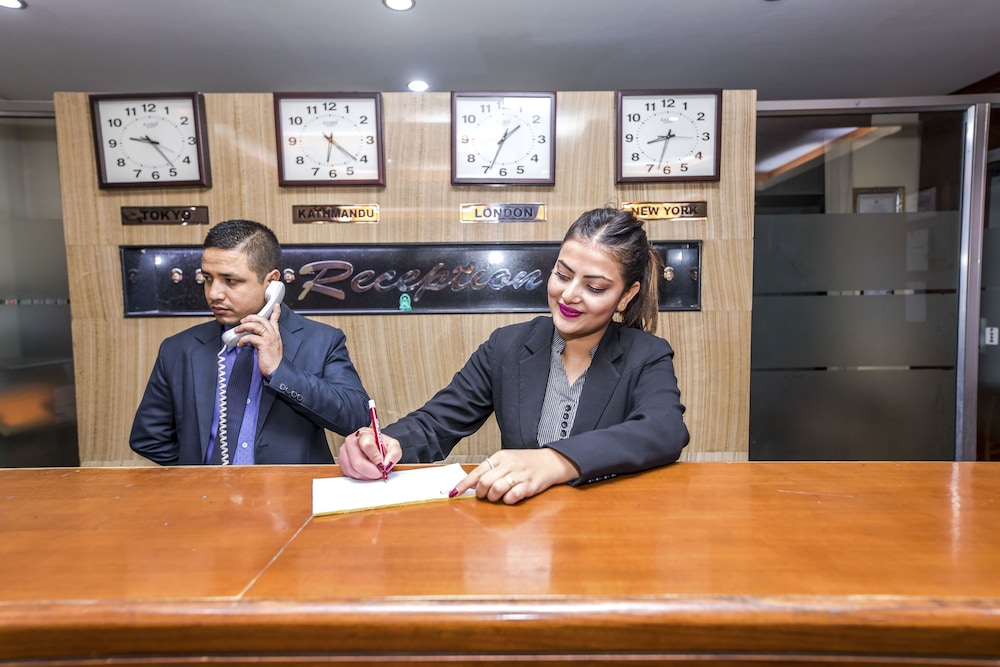 SUMMIT RESIDENCY AIRPORT HOTEL 6/48