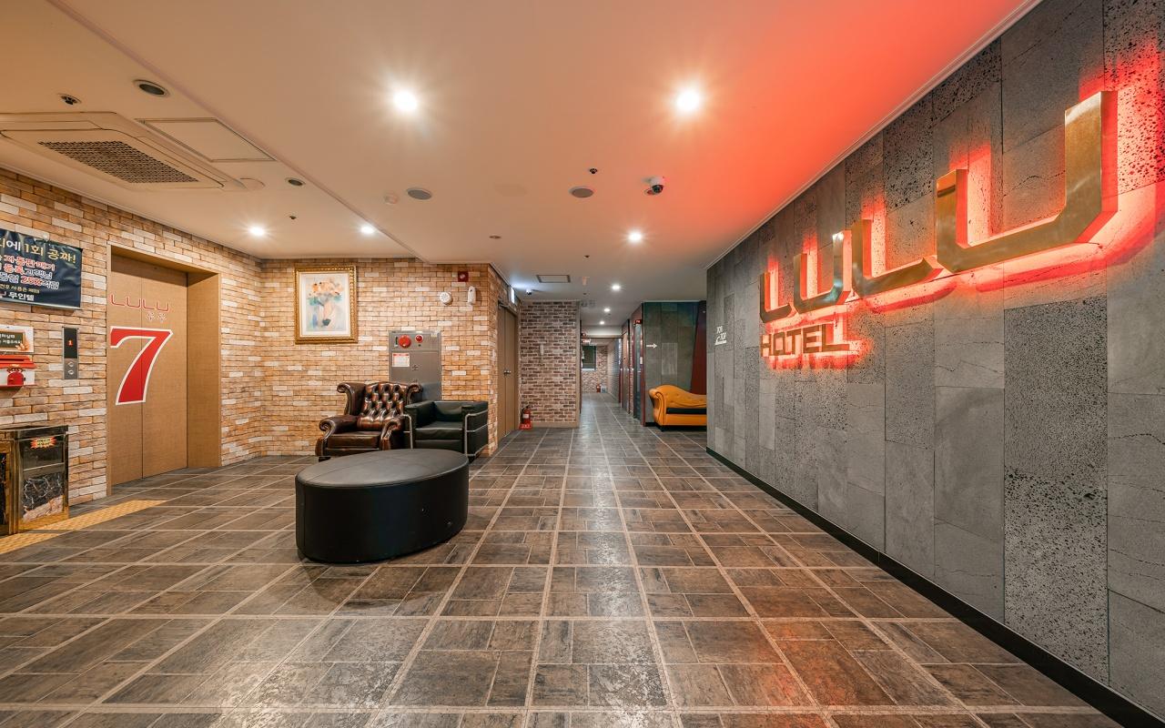 Business Design Hotel LUV 33/98