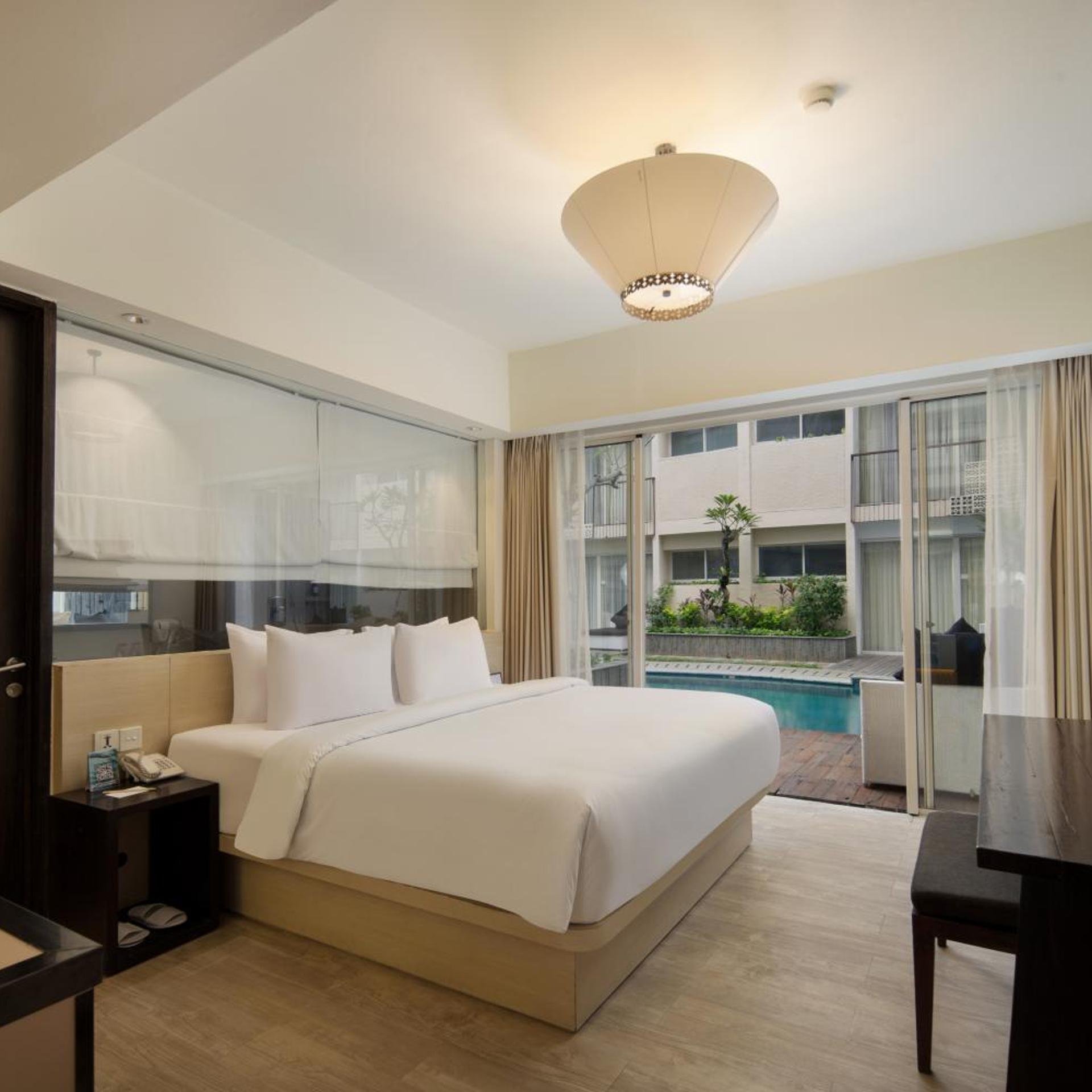 Grand, Deluxe, Double Bed, Pool Access