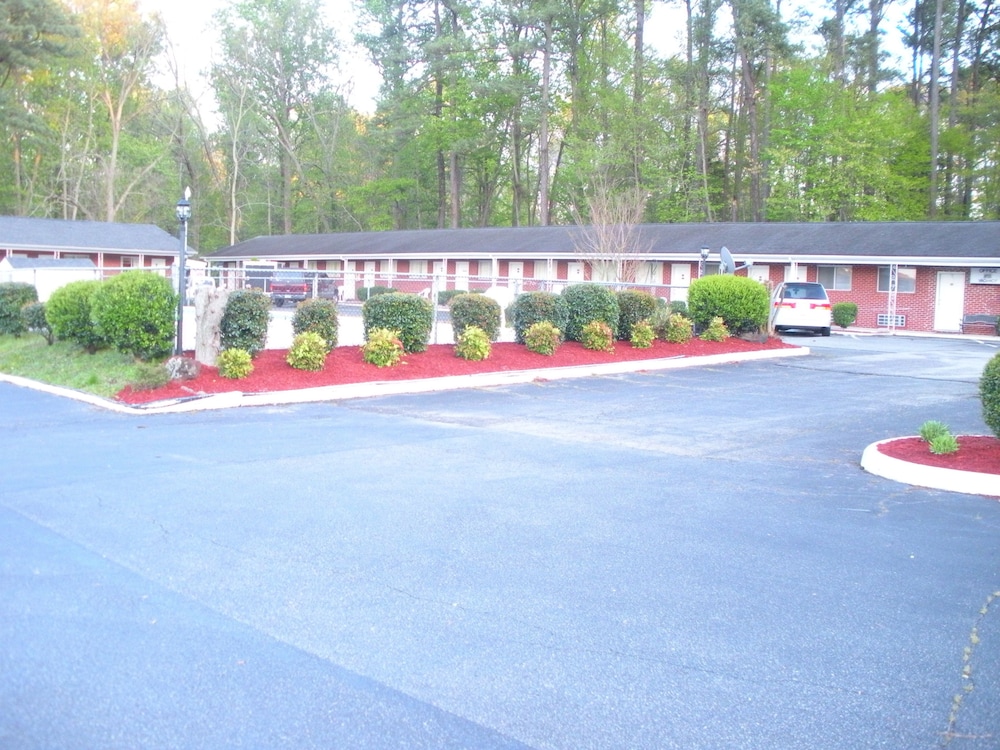 Budget Inn 12/16