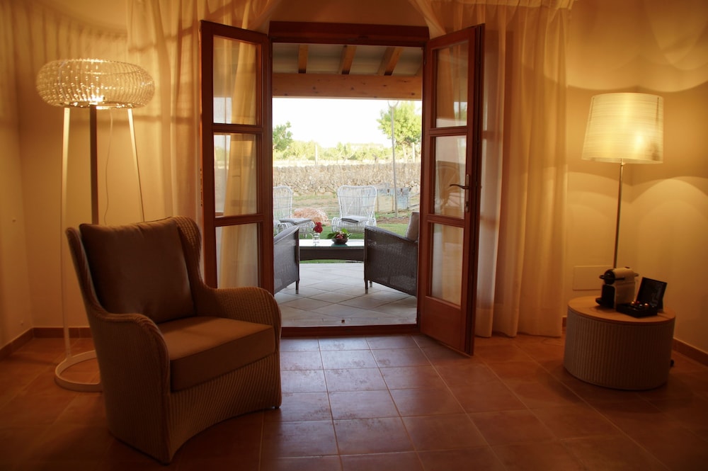 Aumallia Hotel And Spa 31/50
