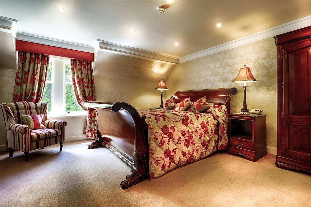 The Mansion House Hotel 8/50