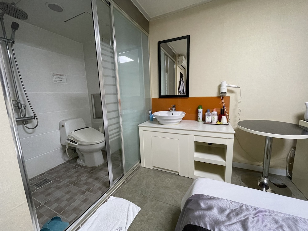 Novaluz Tourist Hotel 21/23