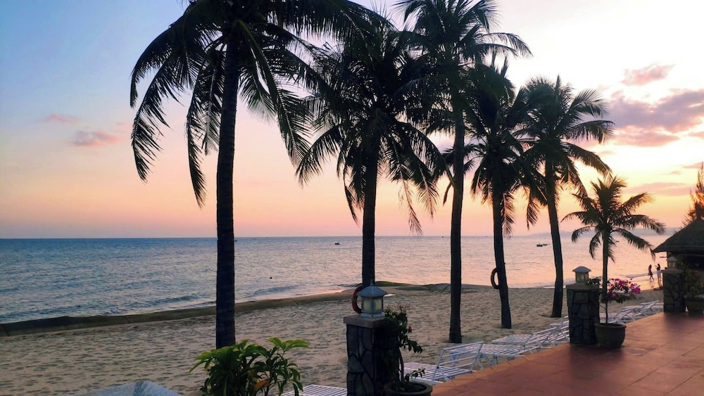 Thai Hoa Resort 70/75