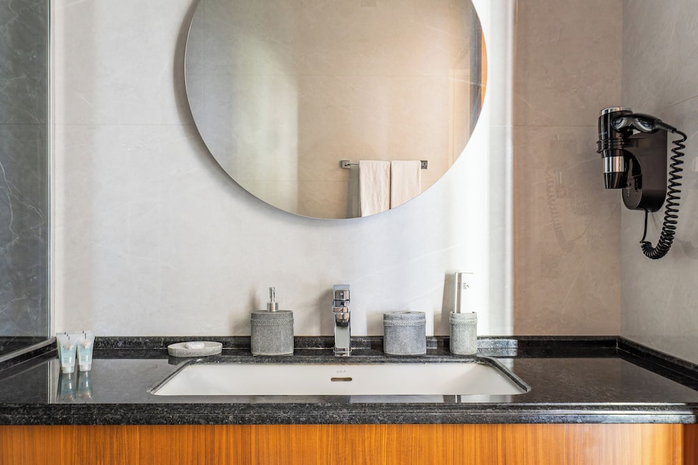 Consti Hotel Tashkent 63/63