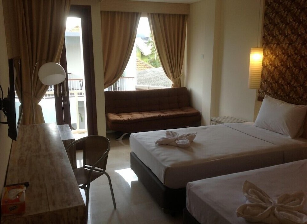 M Suite Bali 12/65