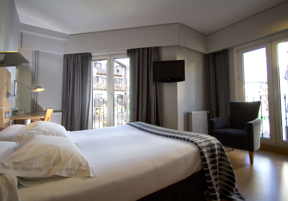 Jauregui Hotel 15/64