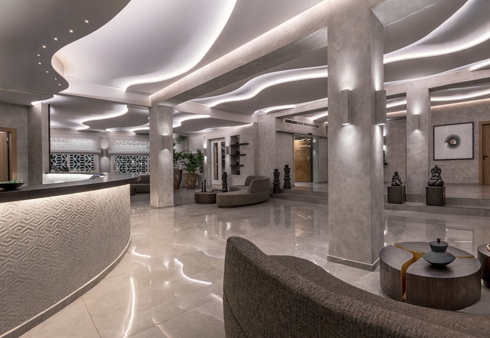 Petinos Hotel 6/34
