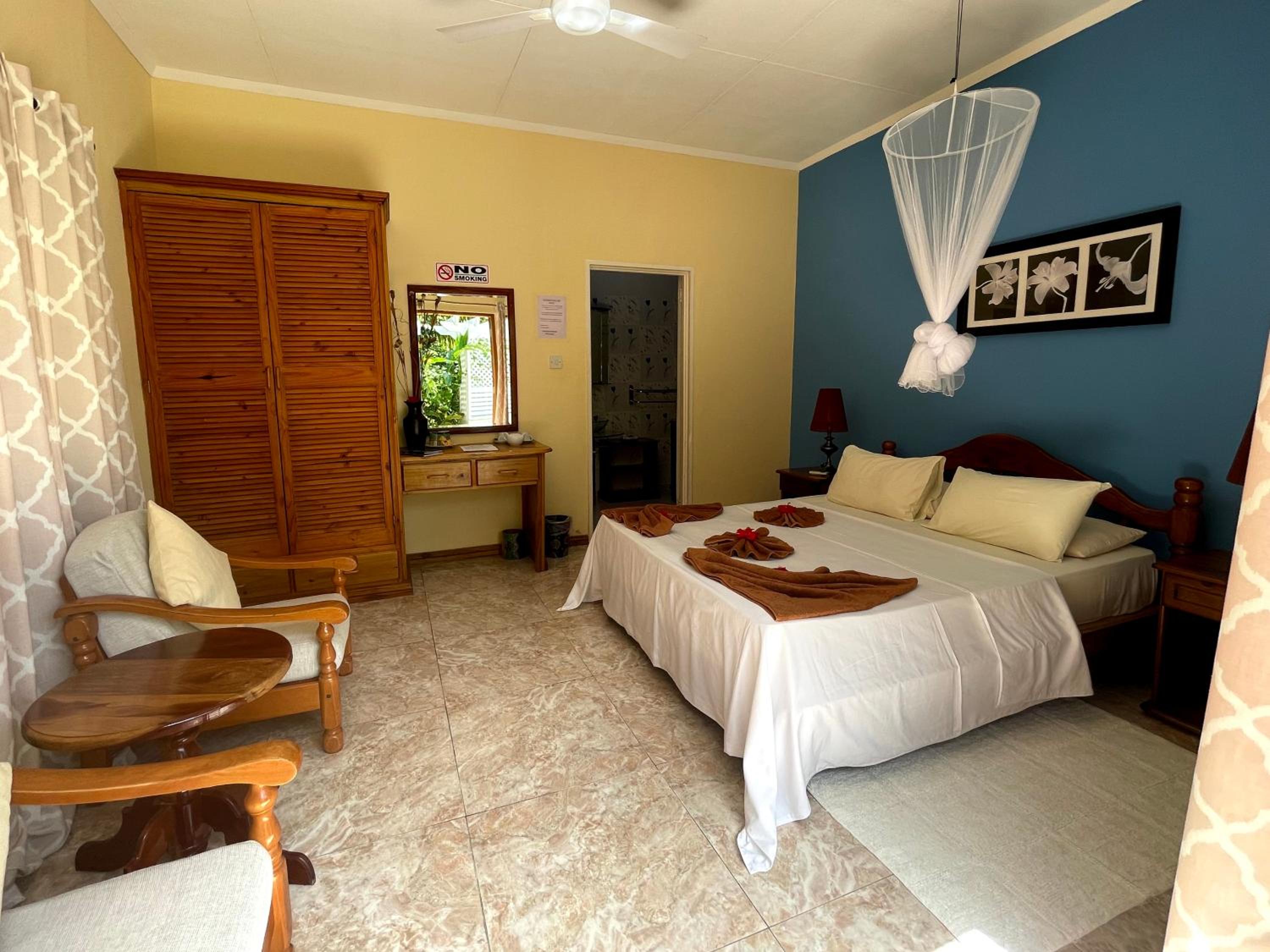 Villa Rafia Guesthouse 7/40