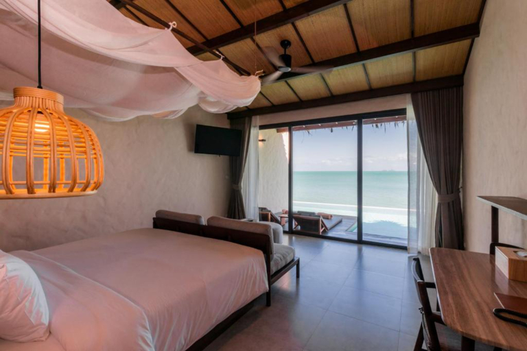 Ocean, Mountain, Beach Front, Pool Access