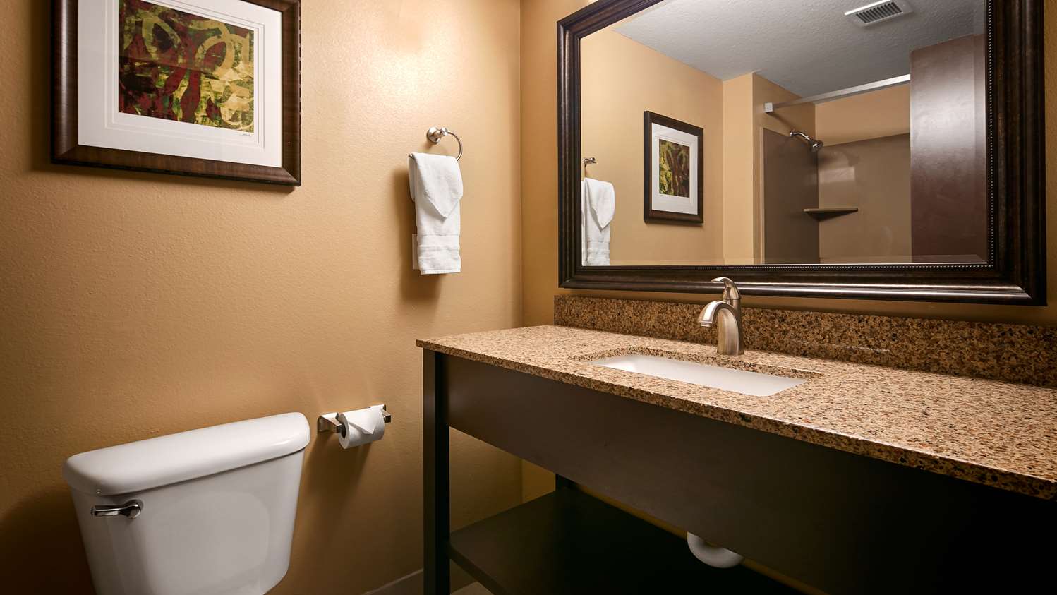 Best Western Woodland Inn 38/39