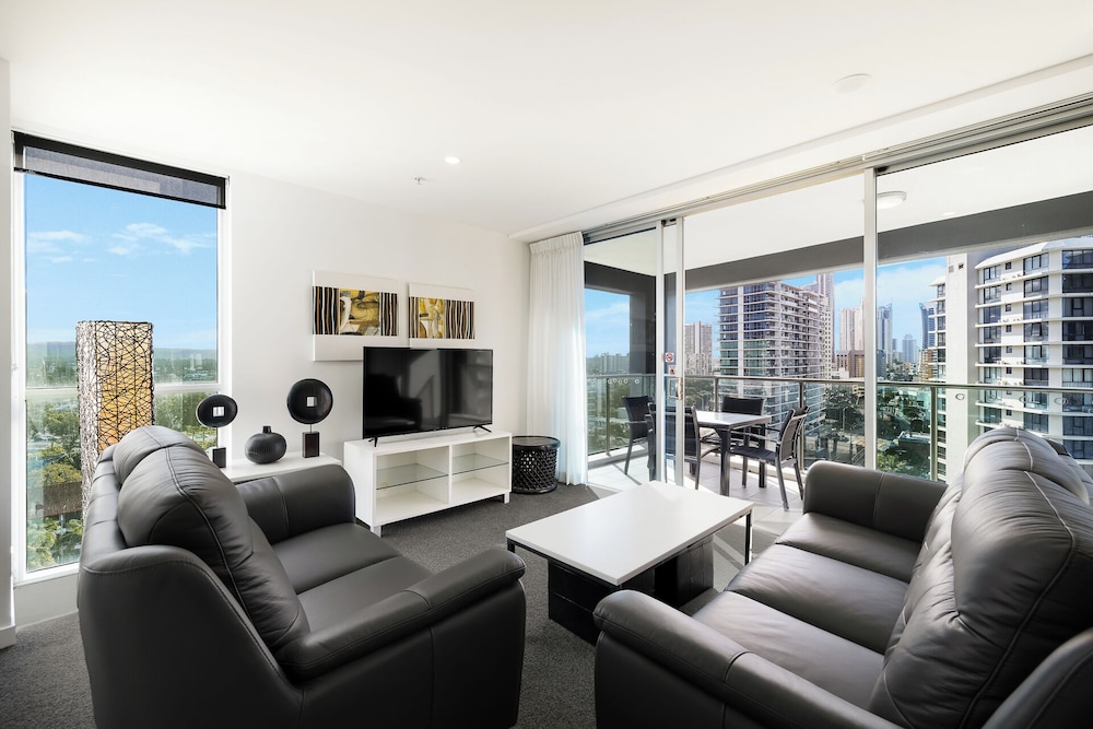 Artique Surfers Paradise 49/74
