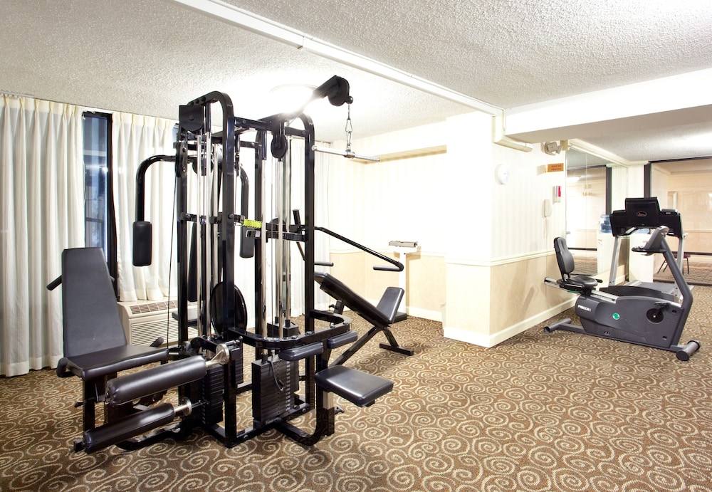 Holiday Inn Roanoke Tanglewood Rt 419 I581 35/62