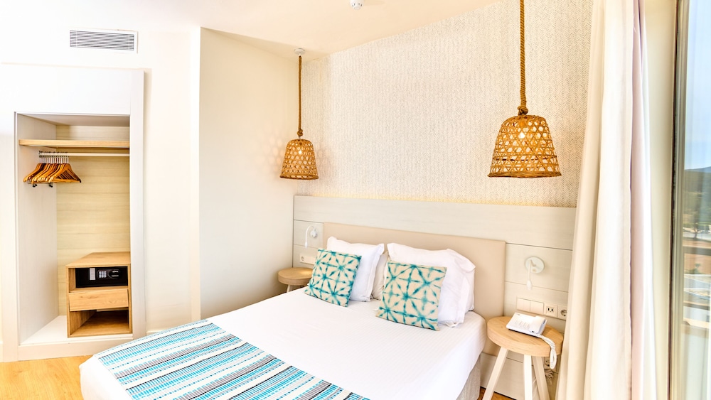 Leonardo Royal Ibiza Santa Eulalia 22/50