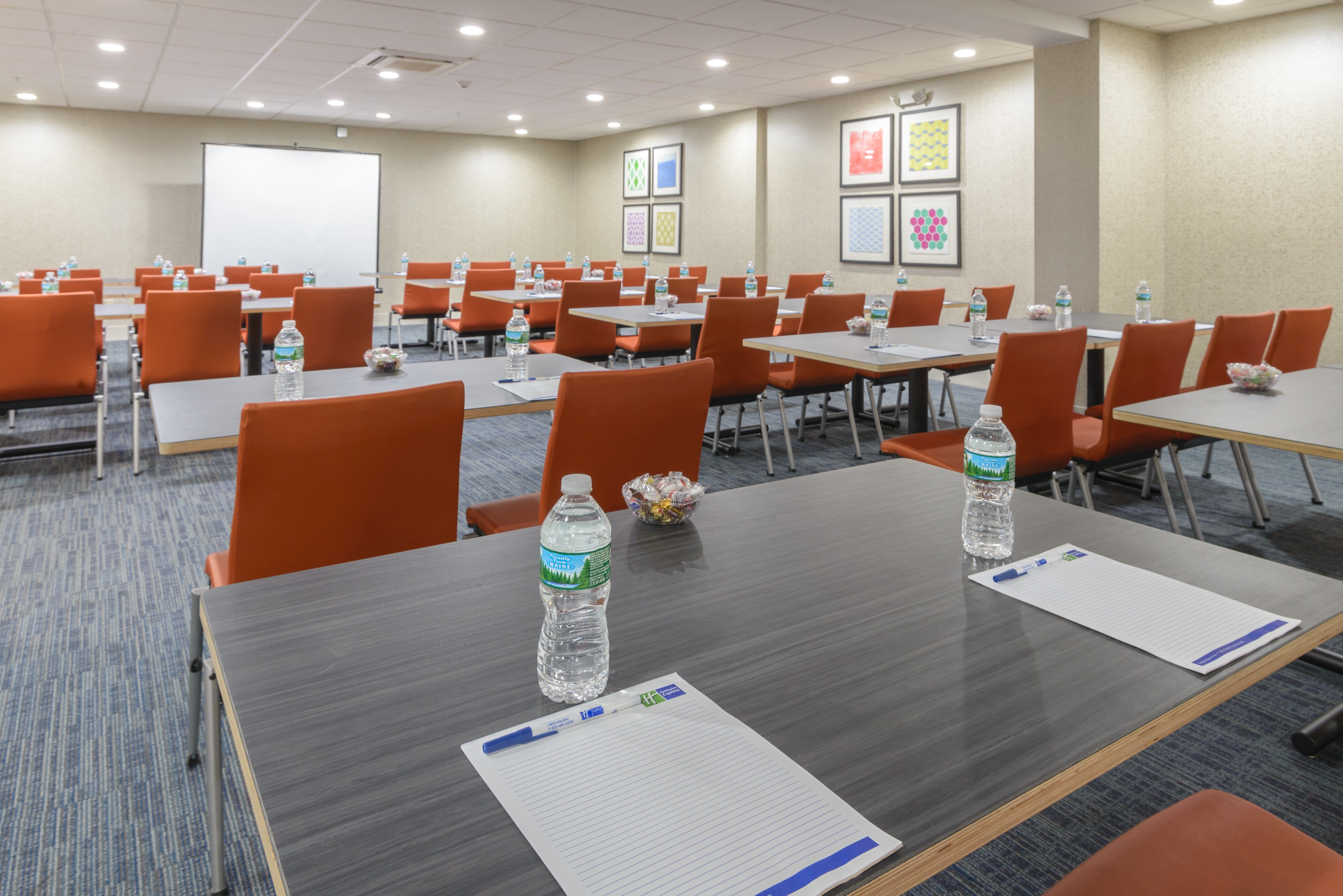 Holiday Inn Express Southington 58/61
