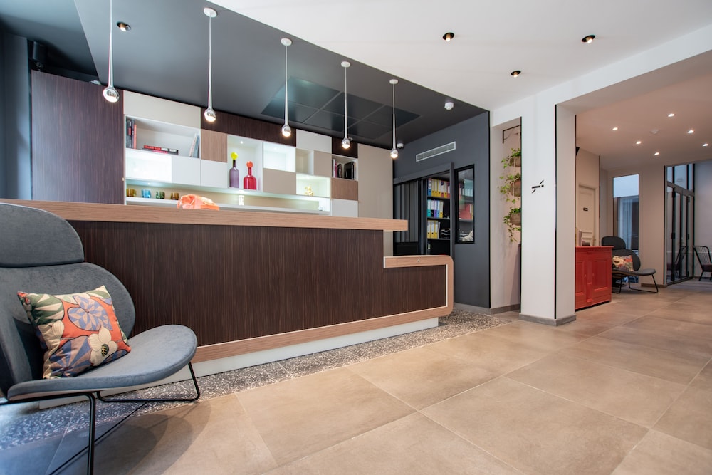 Lobby at Hotel de L’Esperance, PARIS