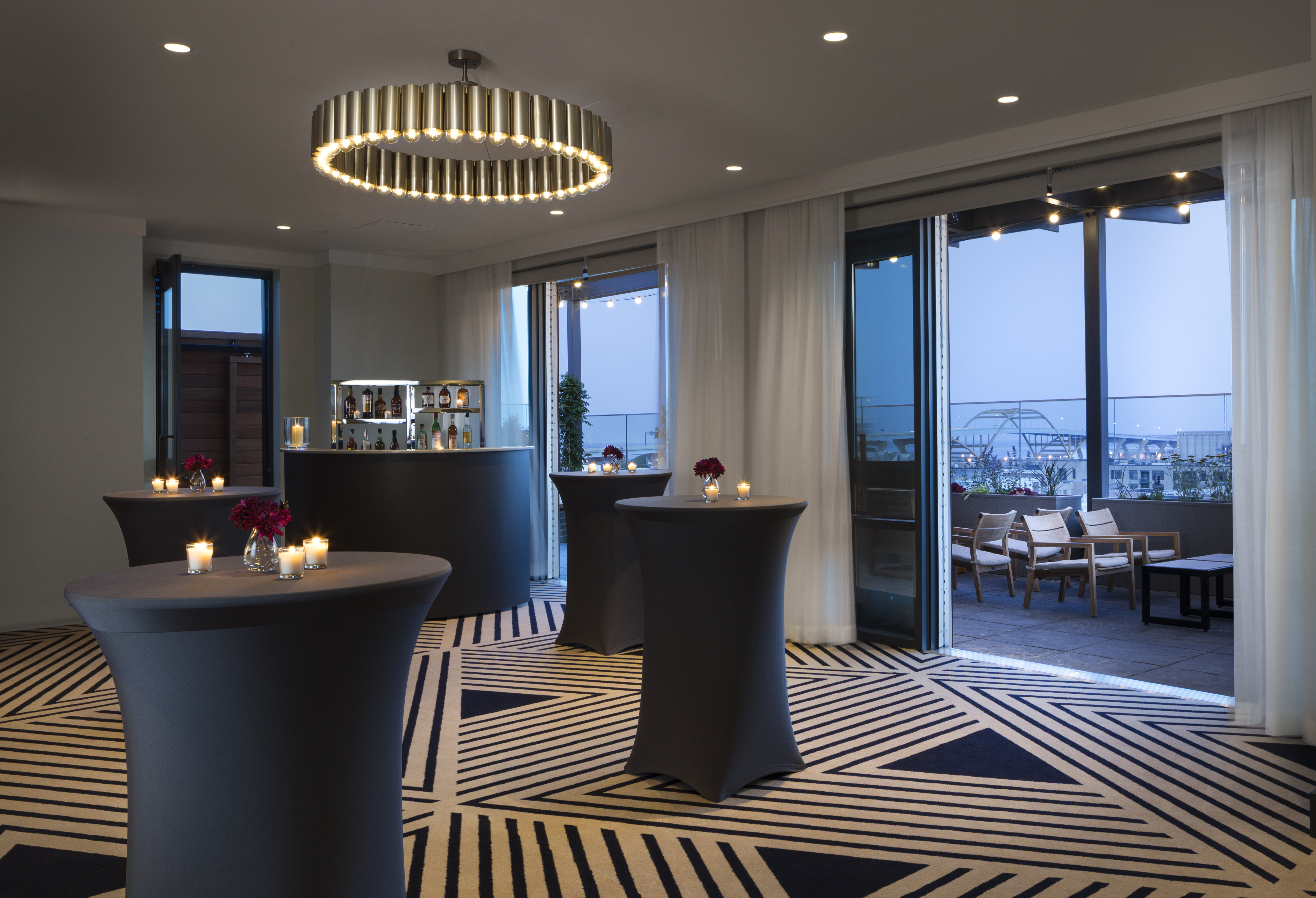 Kimpton Journeyman Hotel 51/80