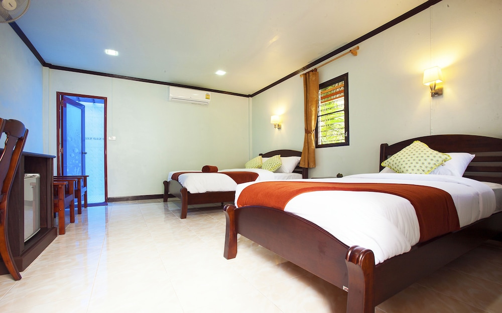 LANTA CORAL BEACH RESORT 16/50