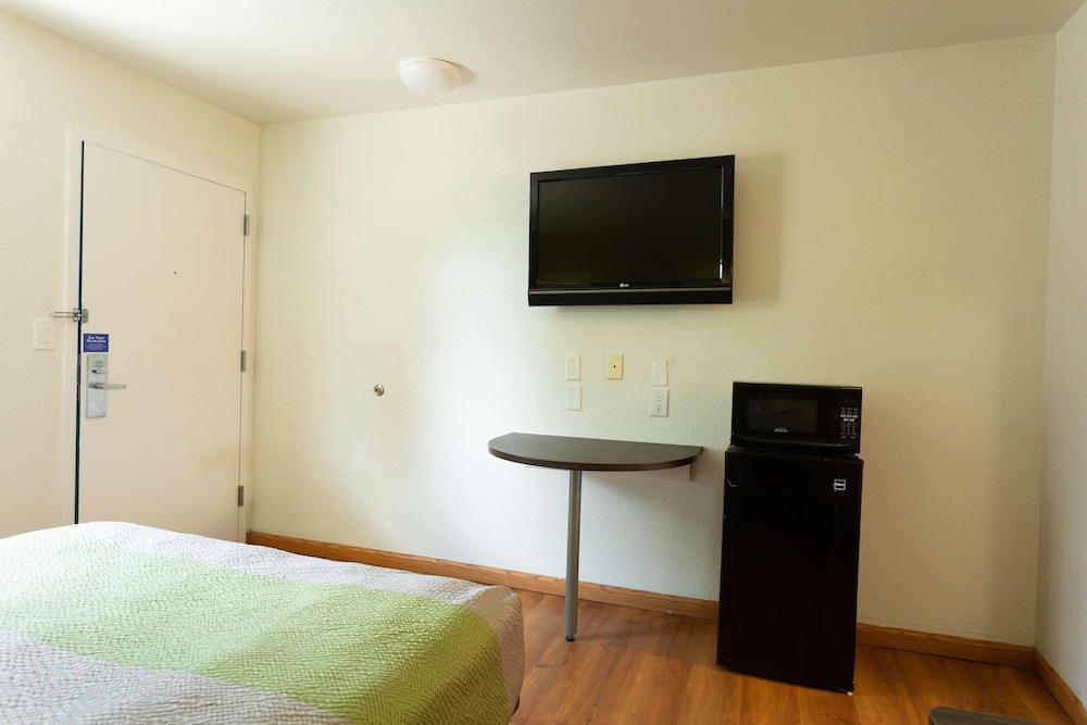 Motel6 Camp Springs, DC - South Camp Springs 24/43