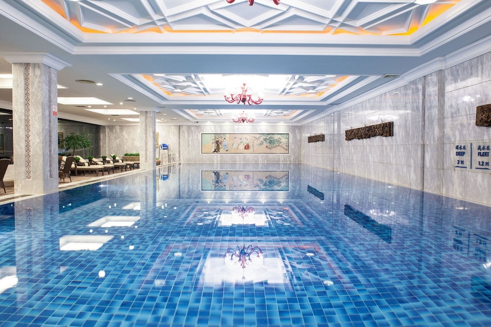 Sky Fortune Boutique Hotel Shanghai 24/33
