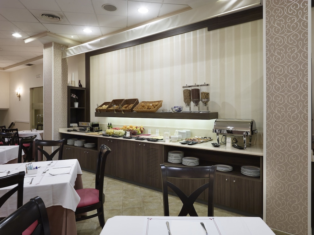 Maestranza Hotel 40/52