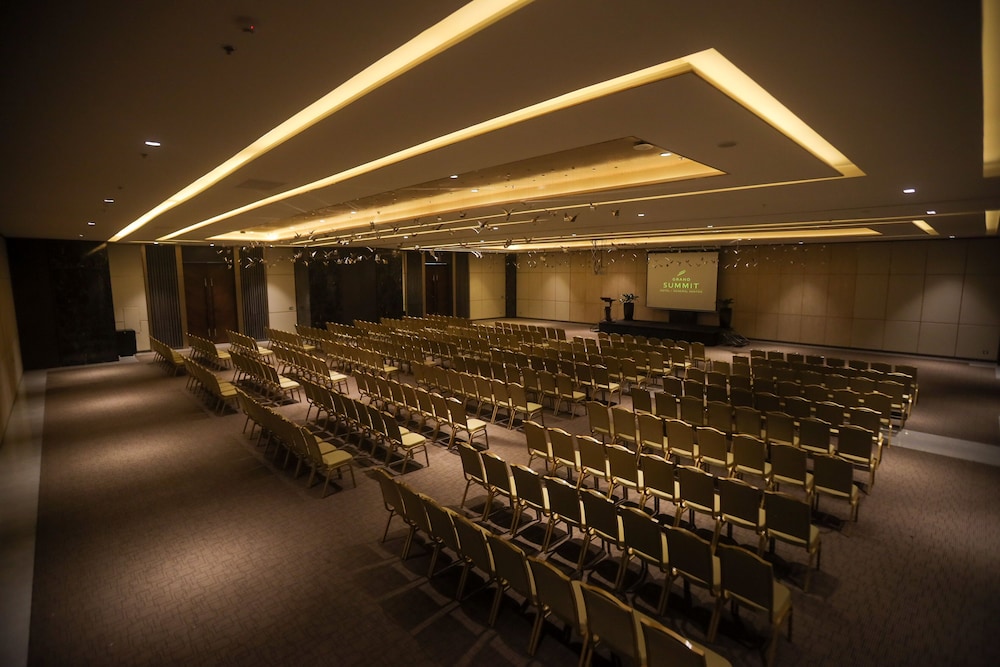 Grand Summit Hotel General Santos 45/50