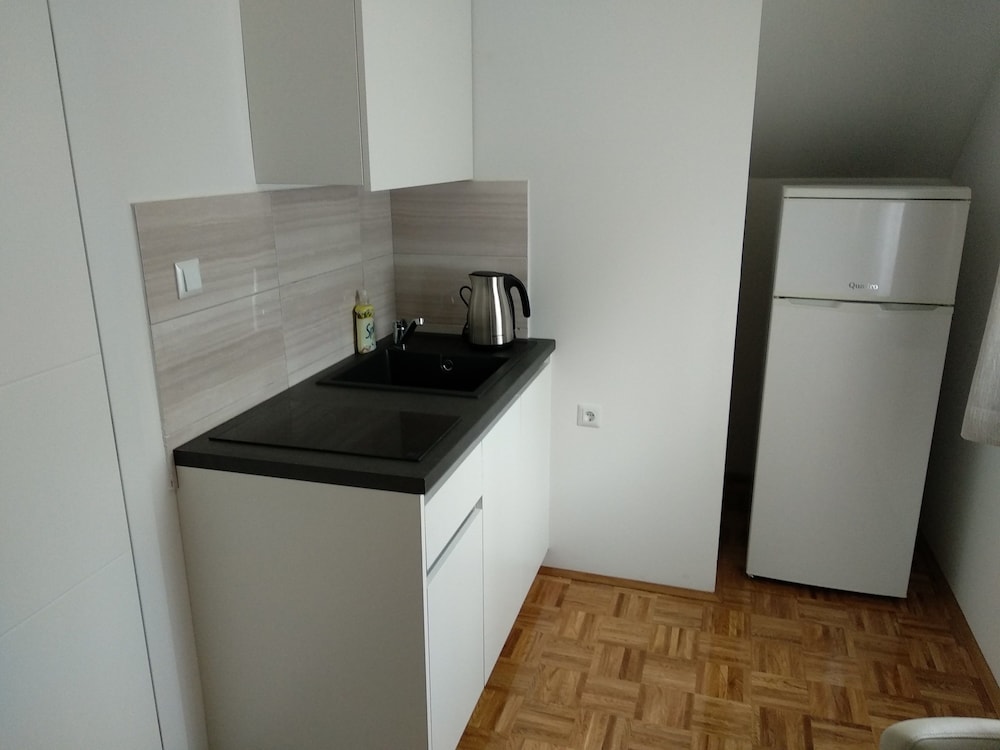 HOUSE LUCIJA 14/27
