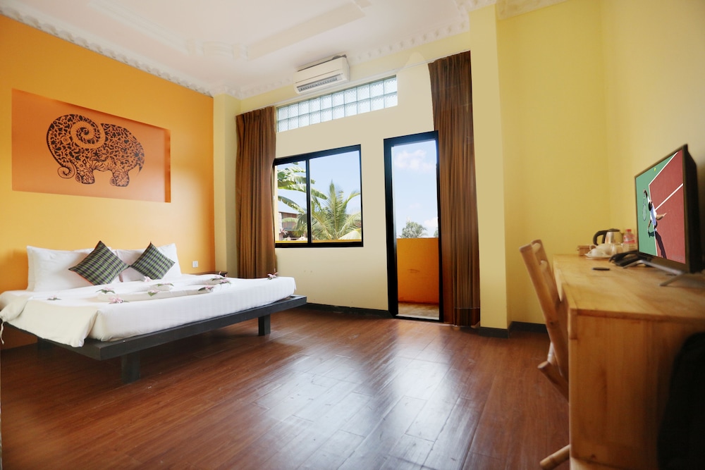 SUPERIOR, DOUBLE BED, BALCONY