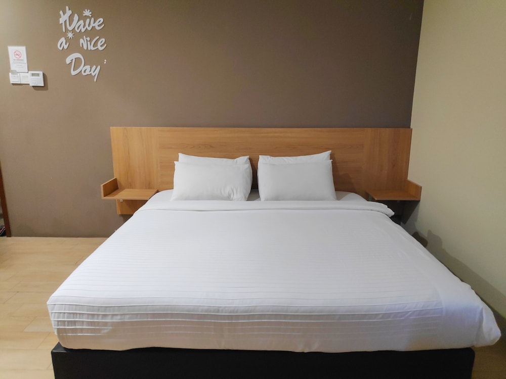 SH Hotel Kota Damansara 11/50