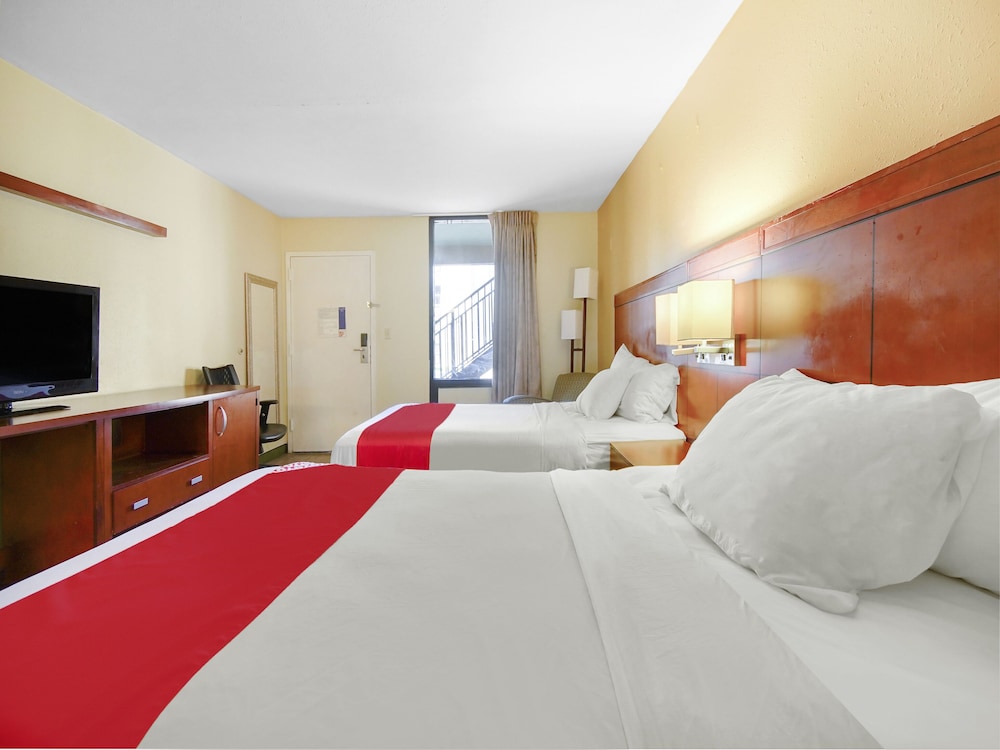 Baymont by Wyndham Williamsburg 14/45