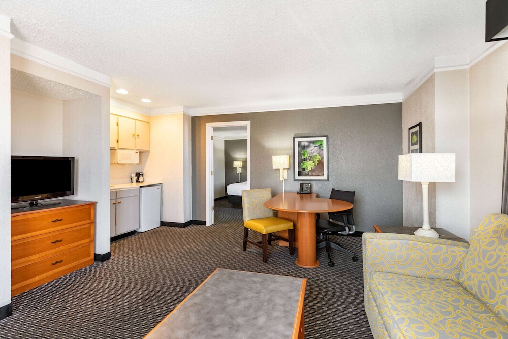 Travelodge by Wyndham El Paso - Airport 27/30
