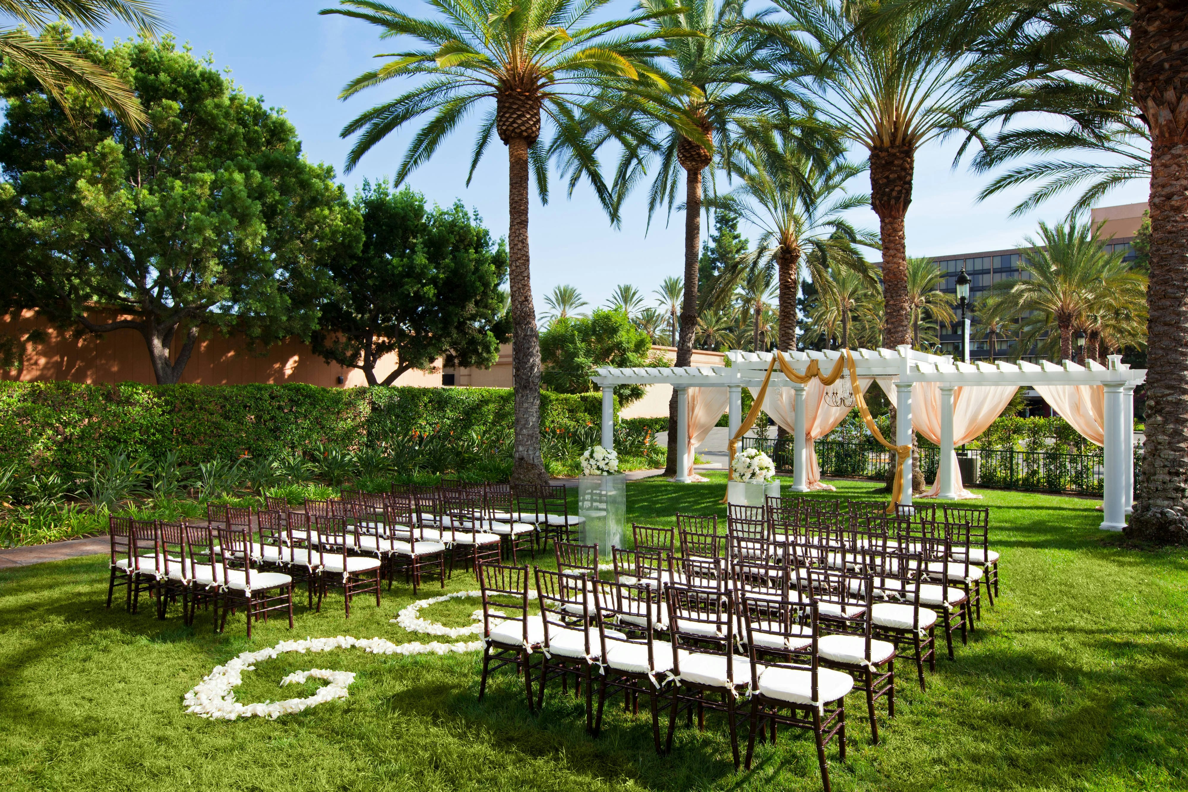 Sheraton Park Hotel at the Anaheim Resort 24/27