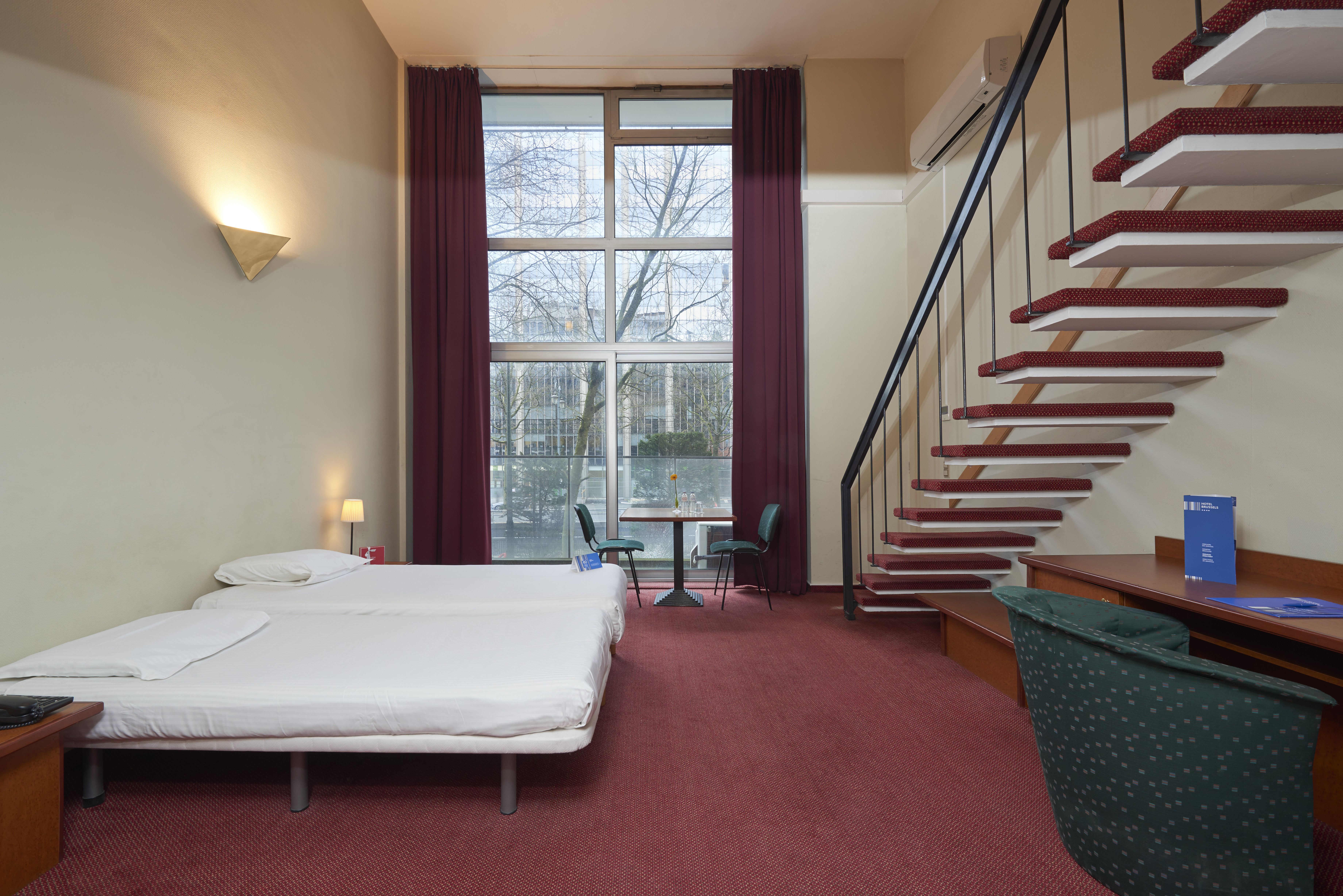 Hotel Brussels 12/22