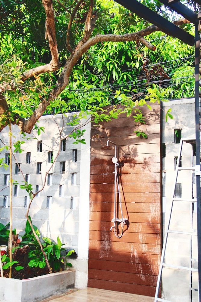Green River Boutique Hotel 3/49