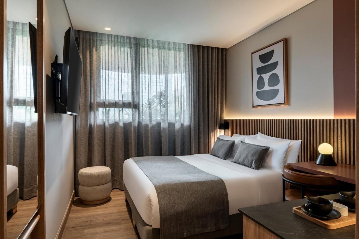 Heiss Hotel 7/46