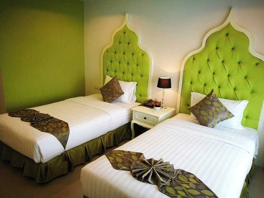 Harmonize Hotel 37/75