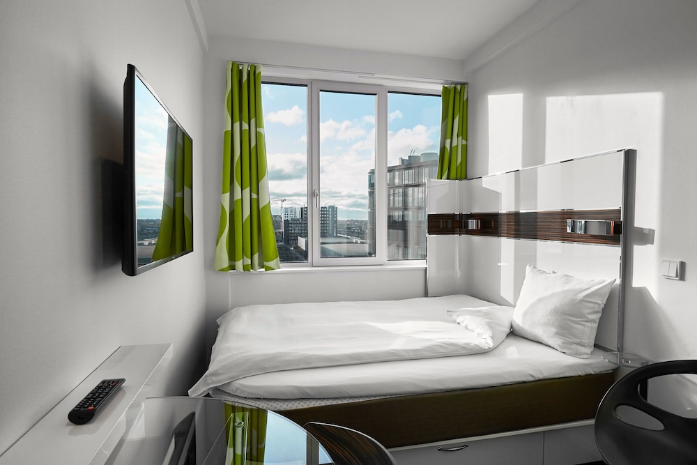 WAKEUP, HEAVEN, PARTIAL HARBOUR VIEW