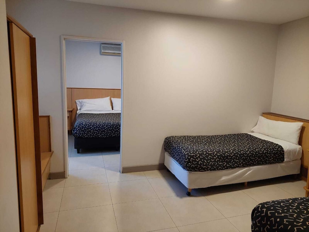 Urbanas Suites 25/36