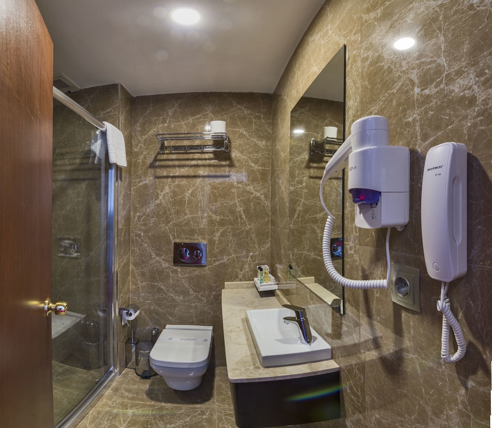 Eskar Hotel 76/78