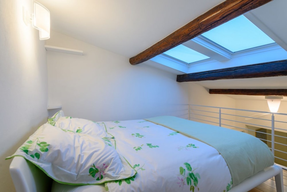 Apartments Florence - San Lorenzo Market 1/8
