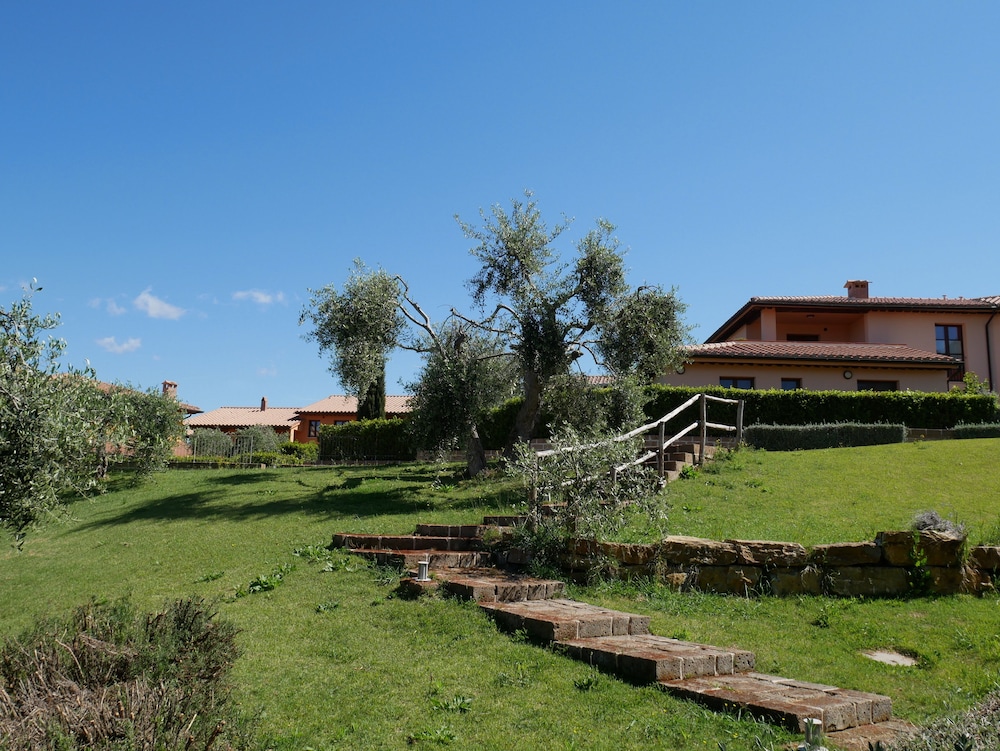 Borgo Etrusco S.P.A. 23/35