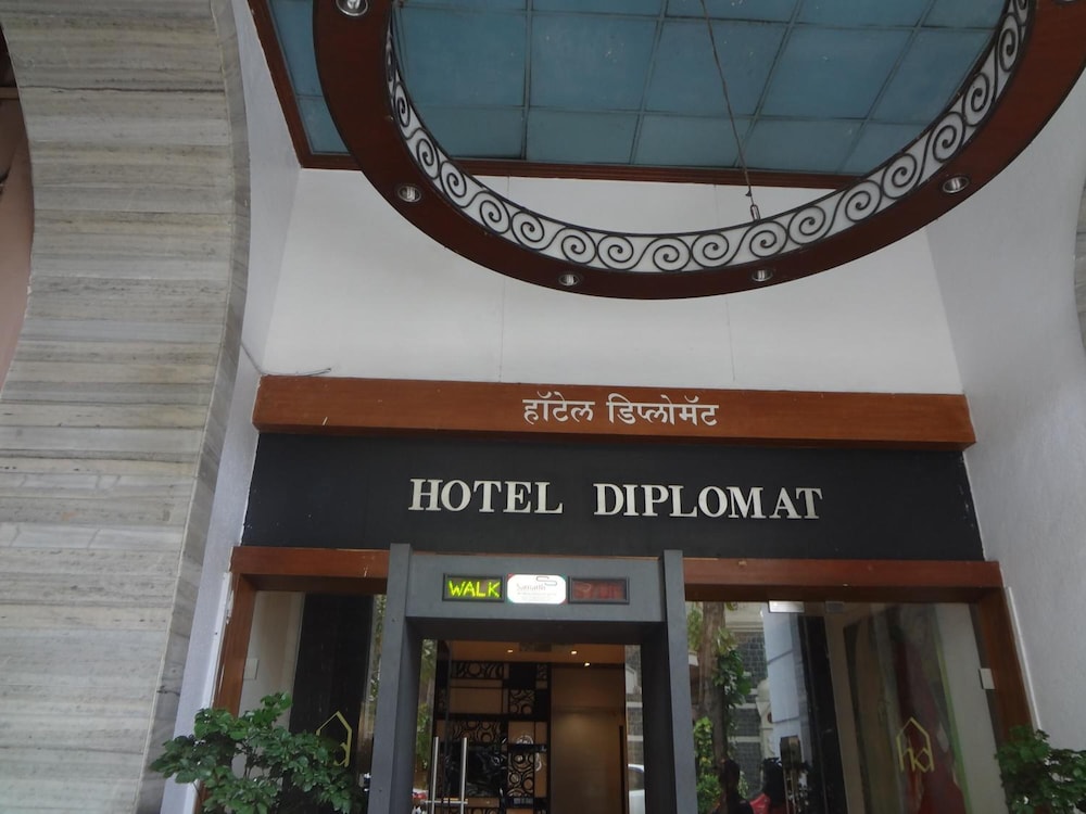 Diplomat Hotel 1/59
