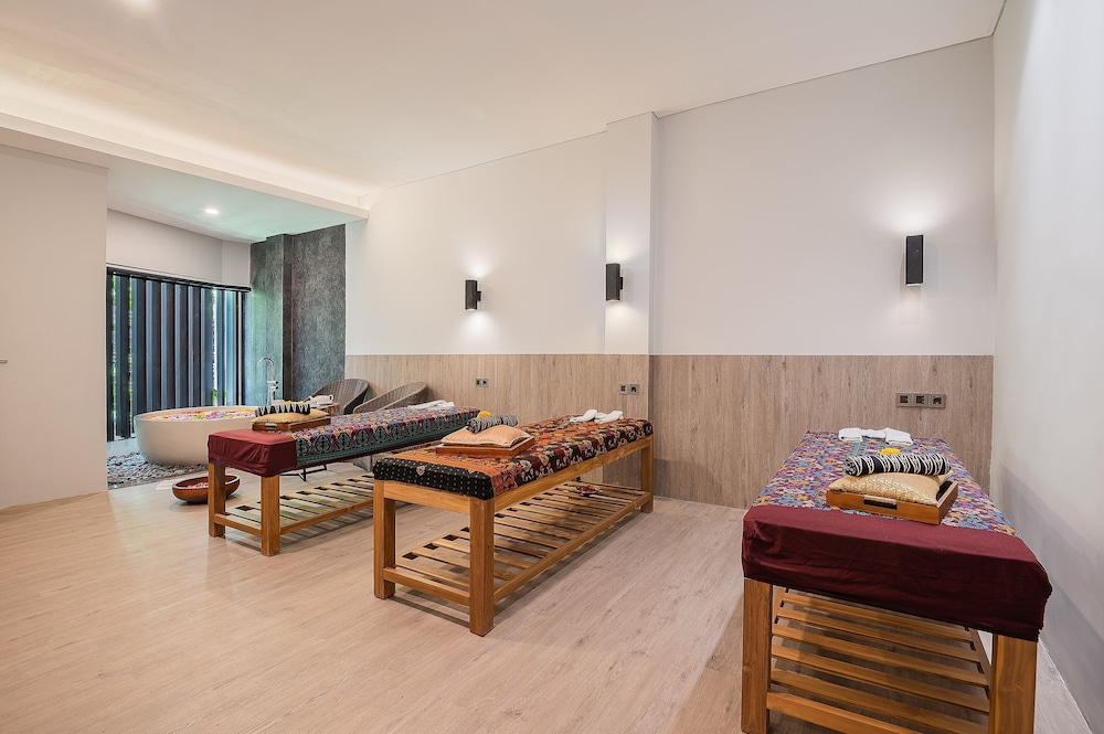 Padma Sari Hotel 34/46