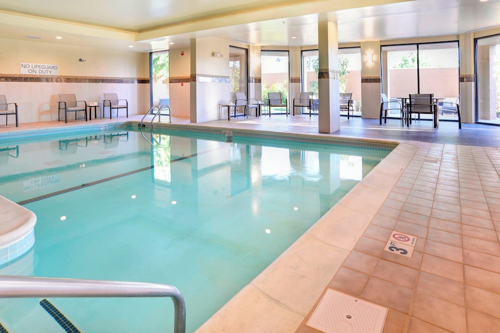 Courtyard By Marriott Kokomo 20/50