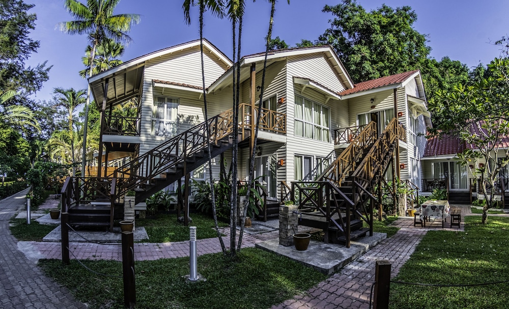 Sutera Sanctuary Lodges at Manukan Island 45/50
