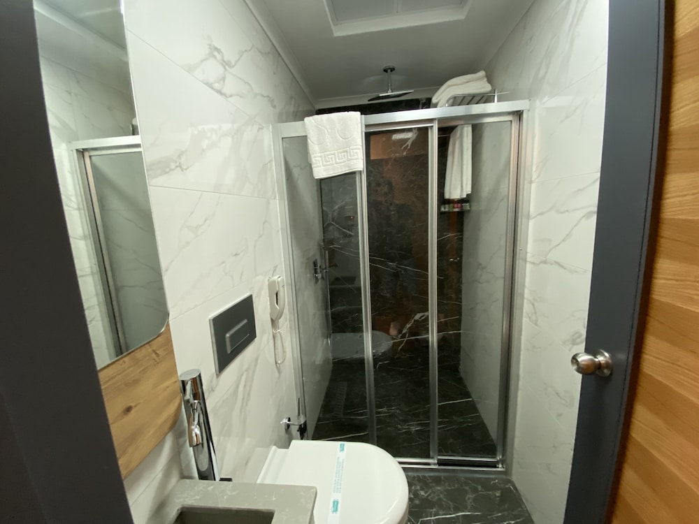 MIYAS LUXURY HOTEL 23/23