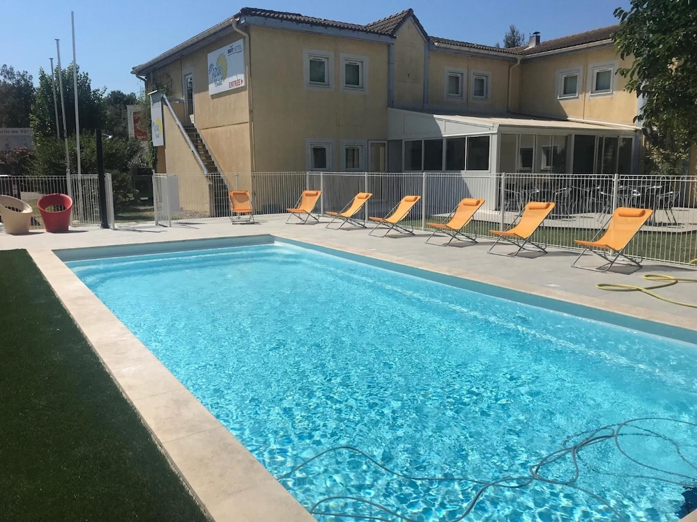 Brit Hotel Salon De Provence 25/30
