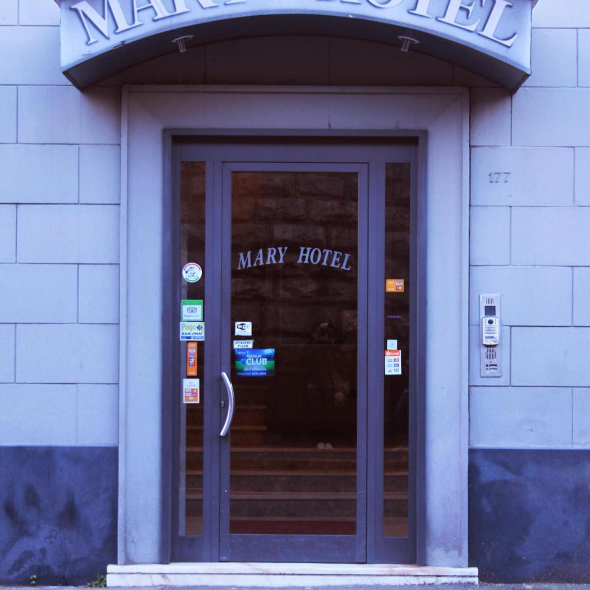 Hotel Mary 24/39