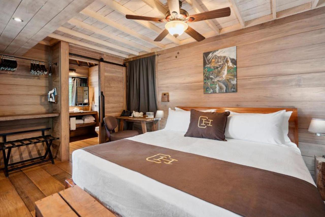 Central Hotel Bocas del Toro 14/30