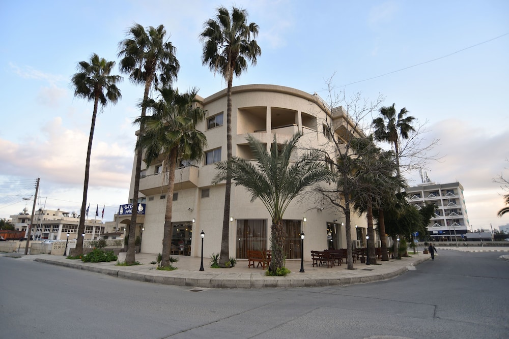 Elysso Hotel 6/60